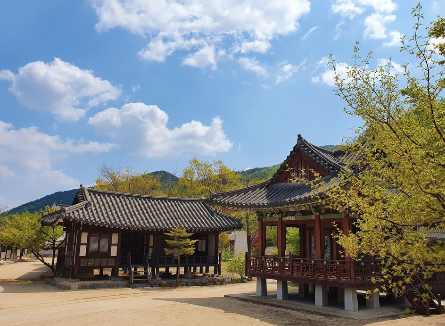 정자가 있는 우리한옥